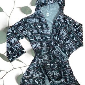 PINK Victoria's Secret Black and White Hooded Robe